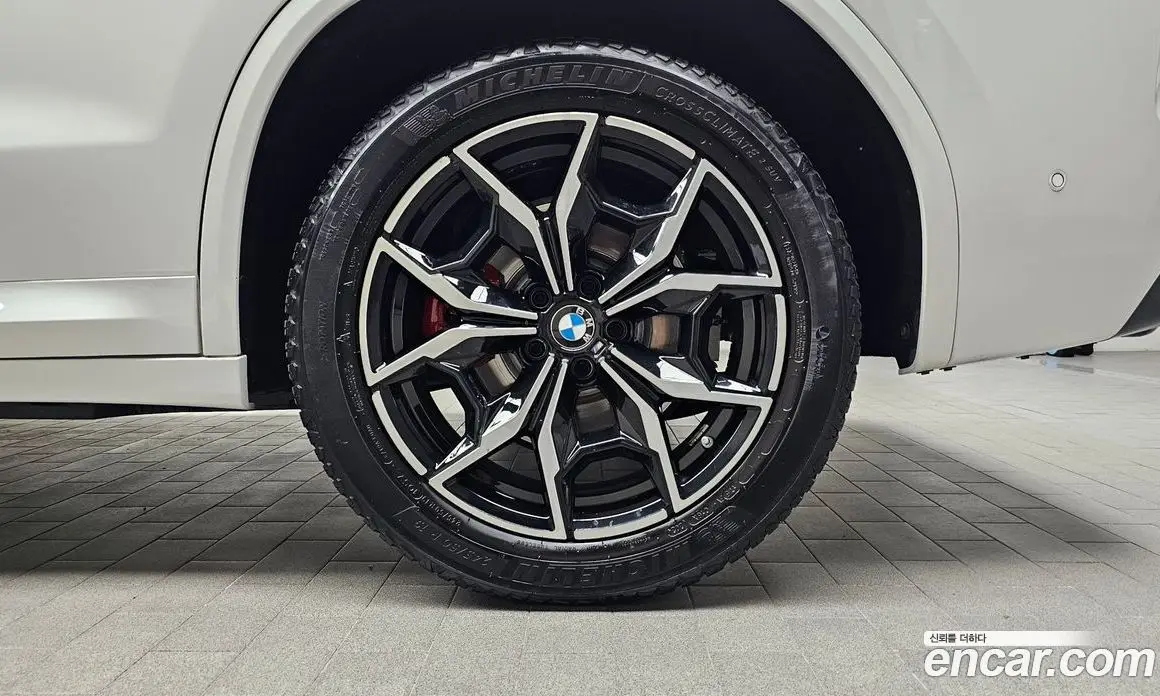 BMW X3 2024 2.0 автомат (гидро), фото 7