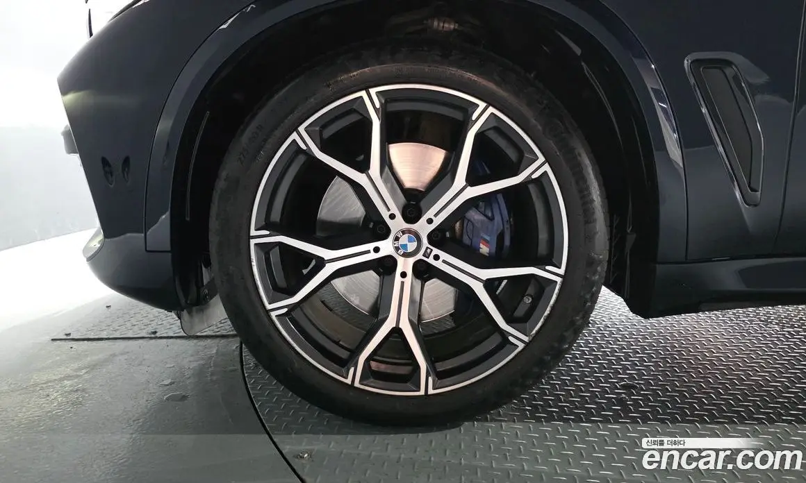 BMW X5 2022 3.0 автомат (гидро), фото 5