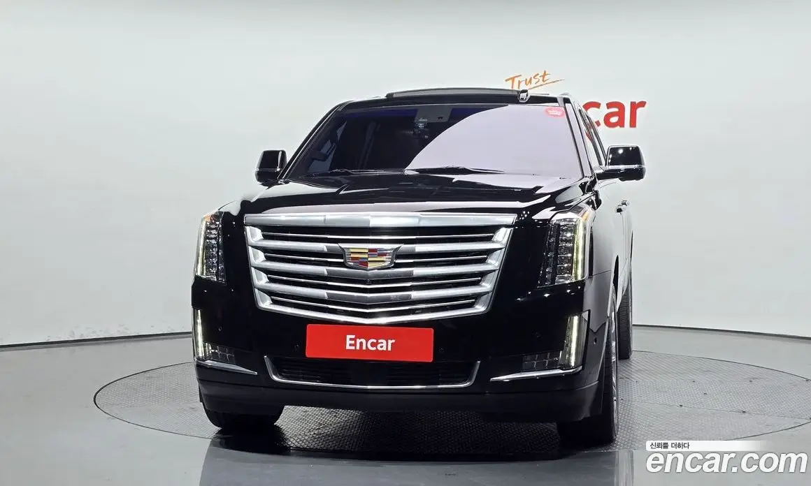 Cadillac Escalade 2018 6.2 автомат (гидро), фото 3 Cadillac Escalade 2018 6.2 автомат (гидро), фото 3