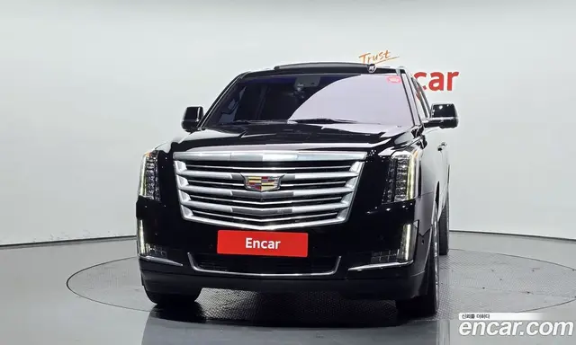 Cadillac Escalade 2018 6.2 автомат (гидро), миниатюра 3 Cadillac Escalade 2018 6.2 автомат (гидро), миниатюра 3