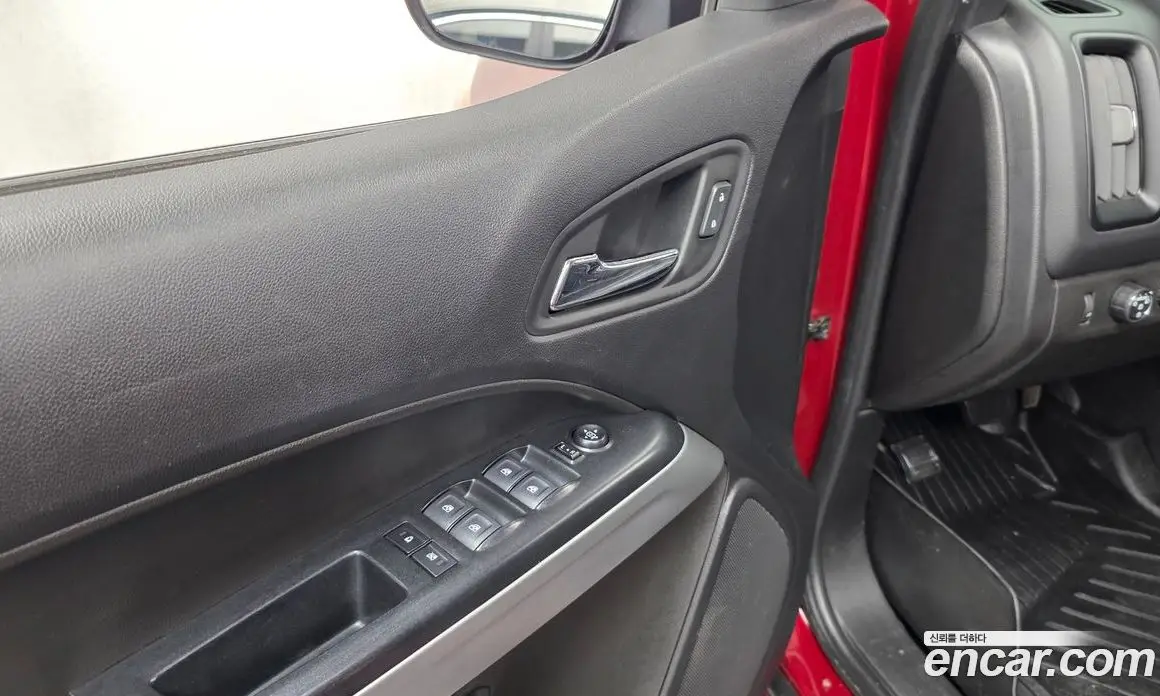 Chevrolet Colorado 2020 2.0 автомат (гидро), фото 28