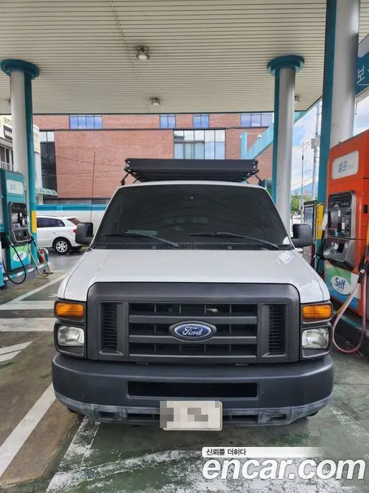 Ford E-Series 2011 4.6 автомат (гидро), миниатюра 3