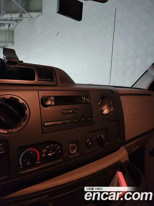 Ford E-Series 2011 4.6 автомат (гидро), миниатюра 6