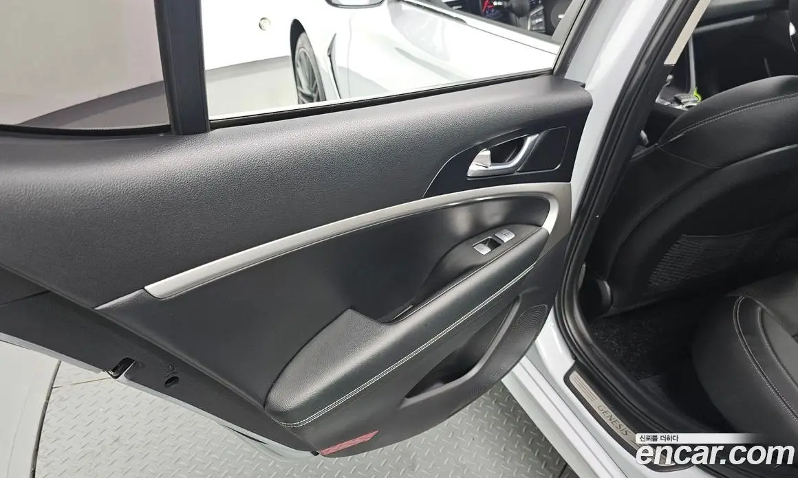 Genesis G70 2018 2.0 автомат (гидро), фото 15