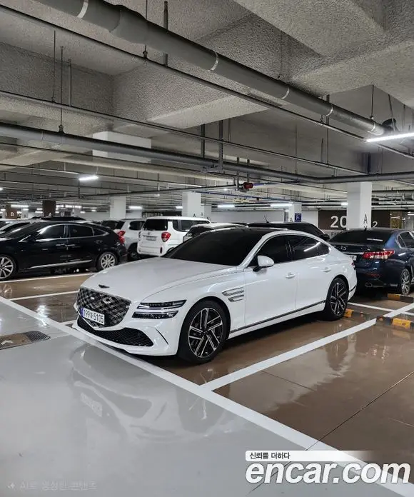 Genesis G80, 2025, 21 000 км