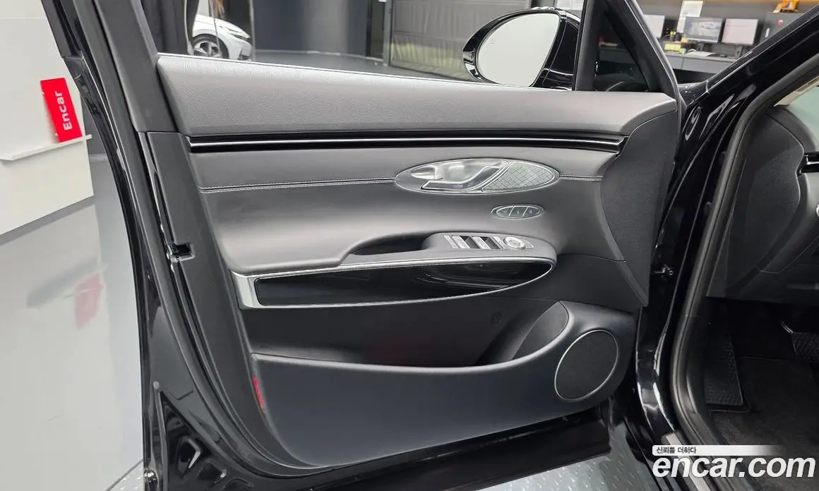 Genesis GV70 2022 2.5 автомат (гидро), фото 13