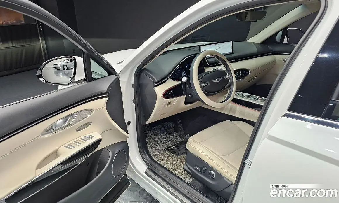 Genesis GV70 2023 2.5 автомат (гидро), фото 13