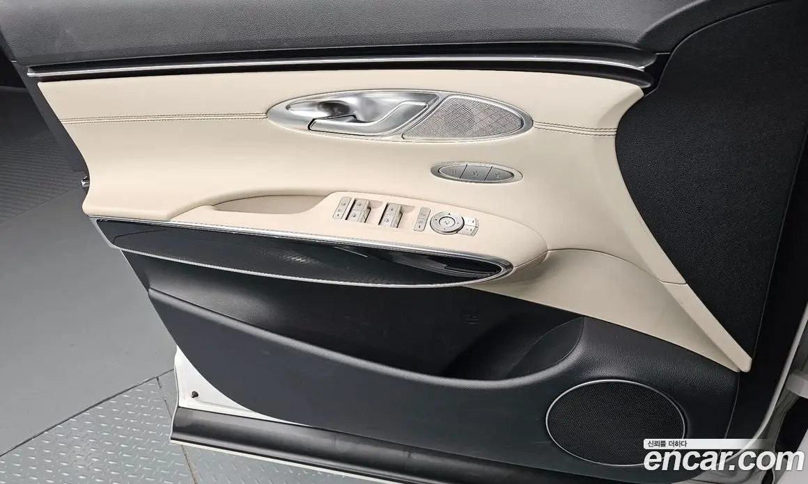 Genesis GV70 2023 2.5 автомат (гидро), фото 14