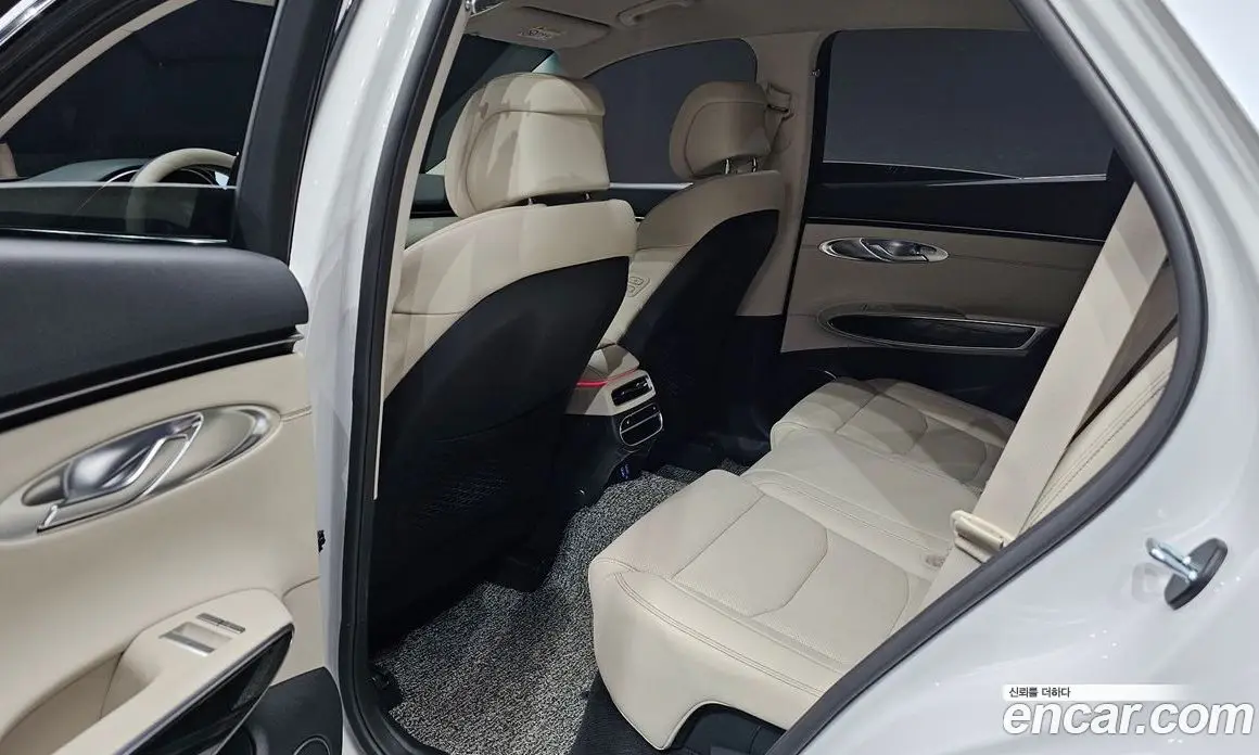 Genesis GV70 2023 2.5 автомат (гидро), фото 16