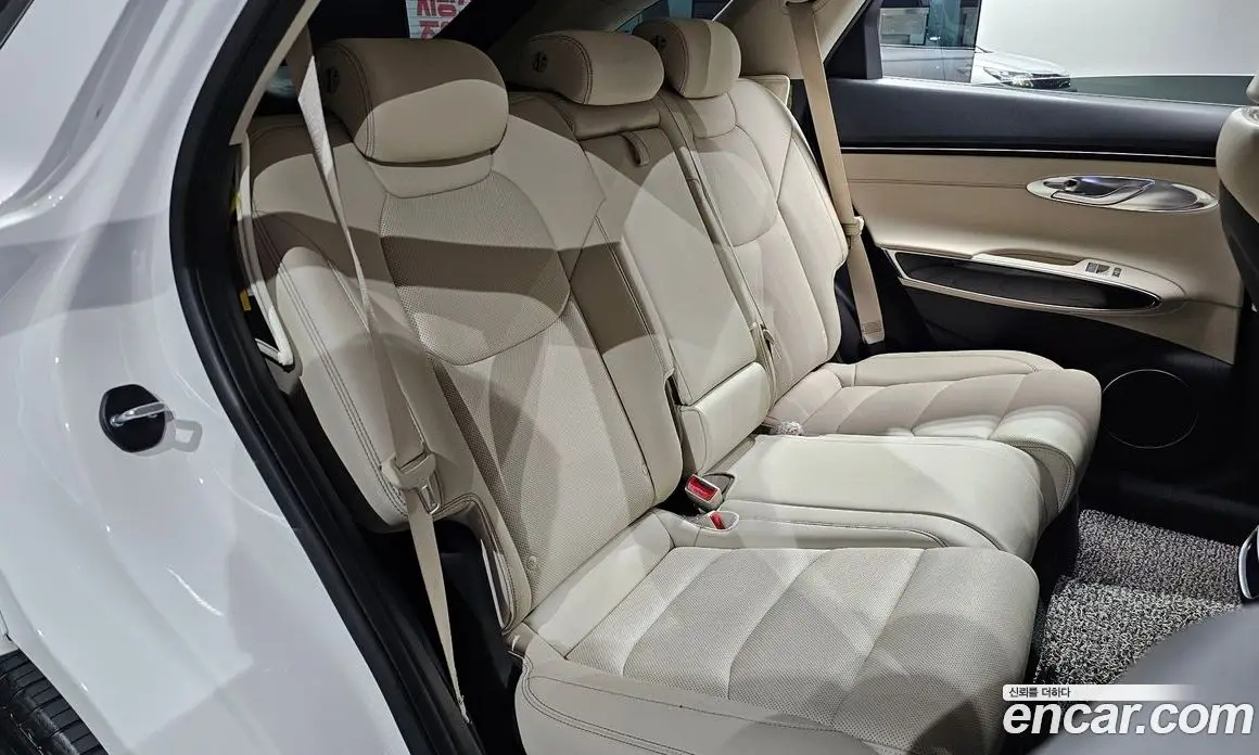 Genesis GV70 2023 2.5 автомат (гидро), фото 18
