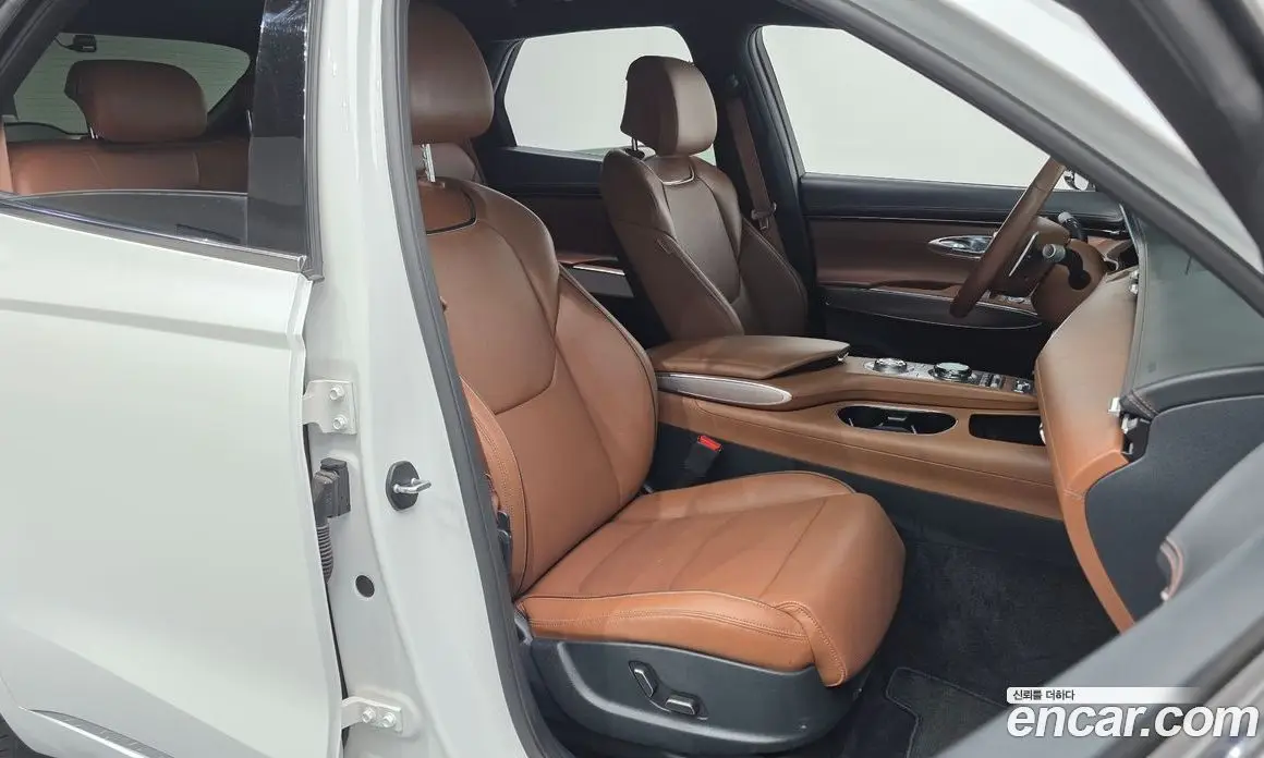 Genesis GV70 2023 2.2 автомат (гидро), фото 12