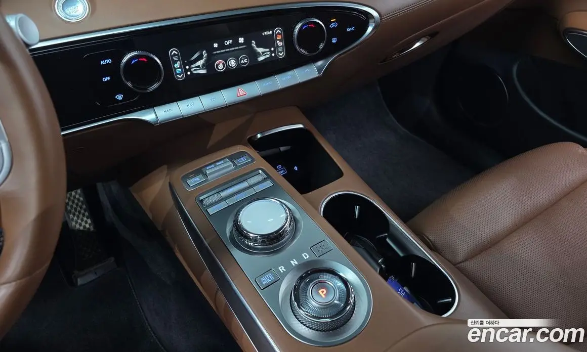 Genesis GV70 2023 2.2 автомат (гидро), фото 9