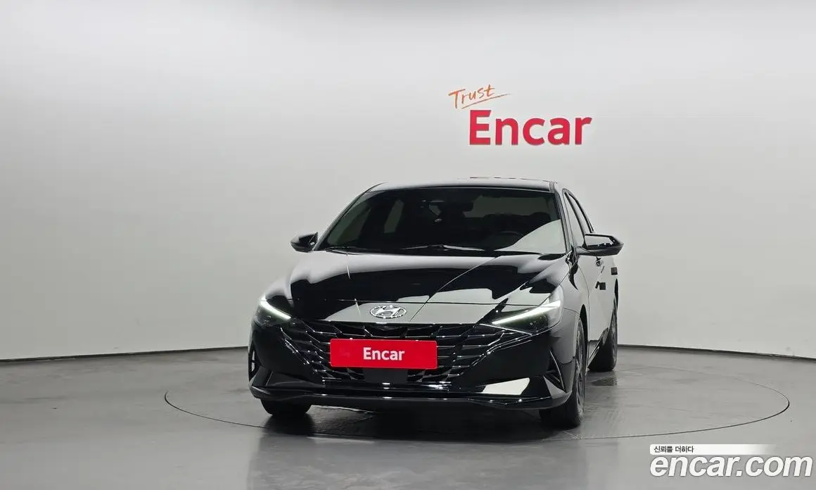 Hyundai Avante 2022 1.6 автомат (гидро), фото 3
