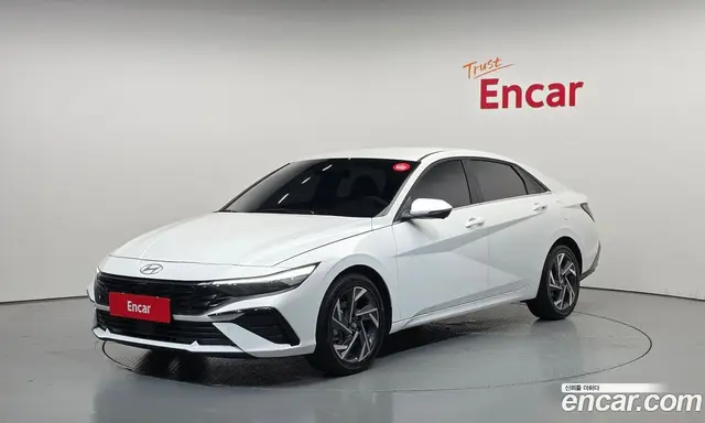 Hyundai Avante, 2025, 5 860 км