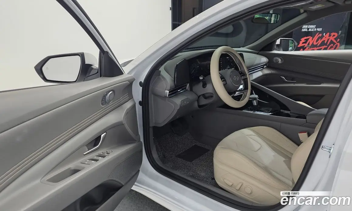 Hyundai Avante 2025 1.6 автомат (гидро), фото 13
