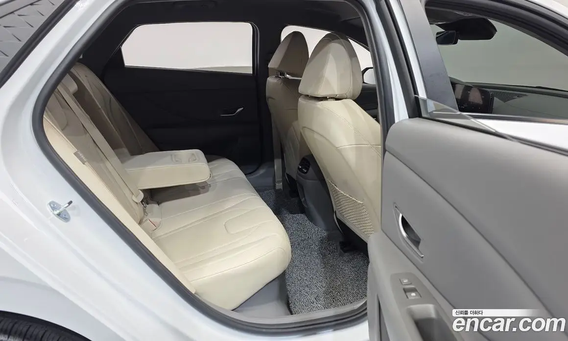 Hyundai Avante 2025 1.6 автомат (гидро), фото 18