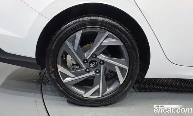 Hyundai Avante 2025 1.6 автомат (гидро), миниатюра 7