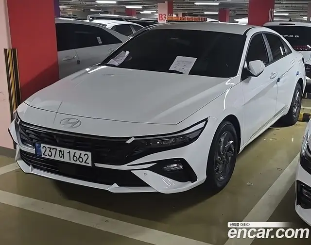 Hyundai Avante 2026 1.6 автомат (гидро), миниатюра 9