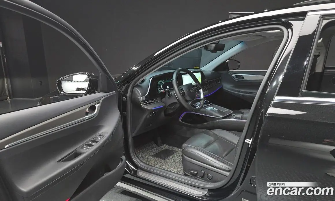 Hyundai Grandeur 2022 2.4 автомат (гидро), фото 13
