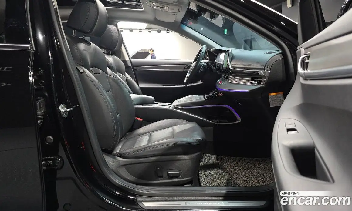 Hyundai Grandeur 2022 2.4 автомат (гидро), фото 16