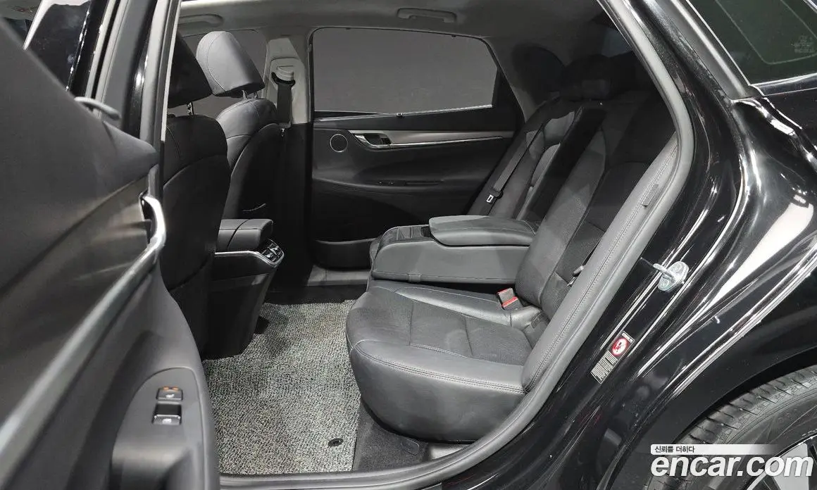 Hyundai Grandeur 2022 2.4 автомат (гидро), фото 18