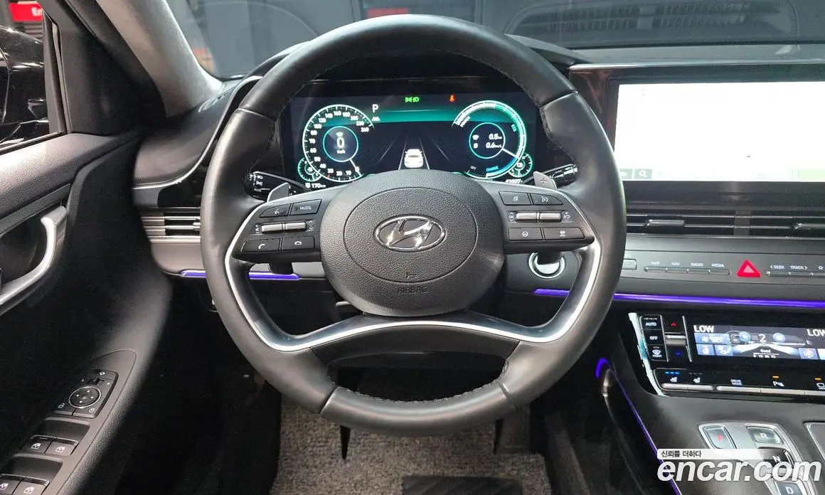 Hyundai Grandeur 2022 2.4 автомат (гидро), фото 19