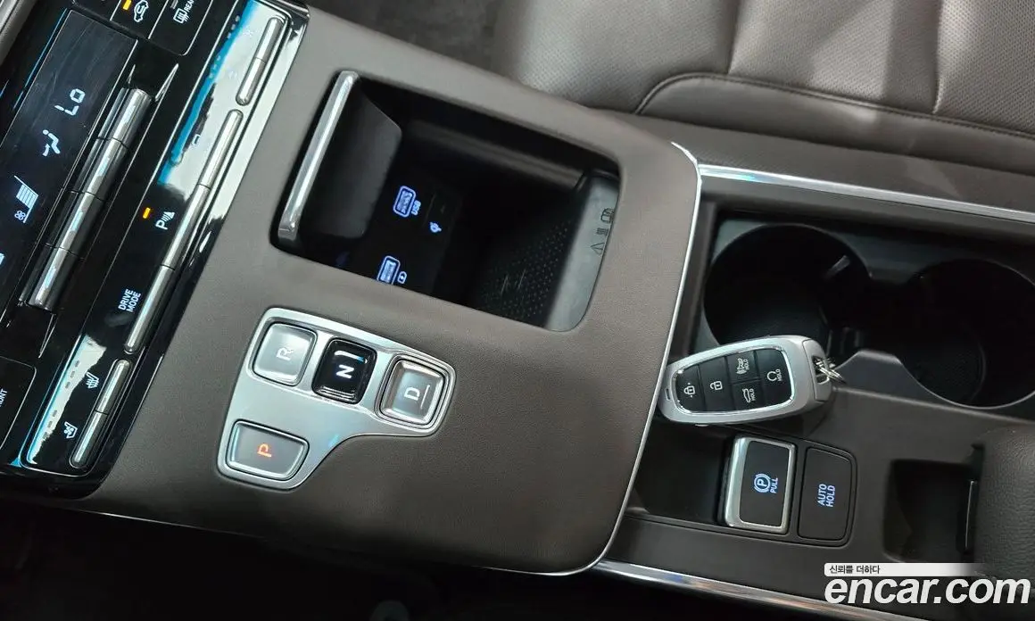 Hyundai Grandeur 2022 3.0 автомат (гидро), фото 9