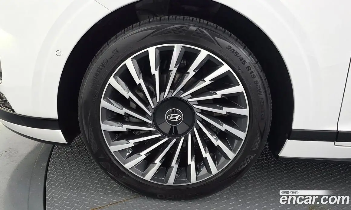Hyundai Grandeur 2024 1.6 автомат (гидро), фото 5