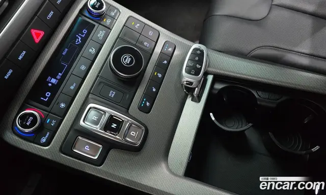Hyundai Palisade 2023 2.2 автомат (гидро), миниатюра 9