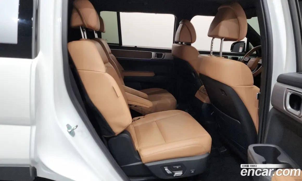 Hyundai Santa Fe 2023 2.5 автомат (гидро), фото 11