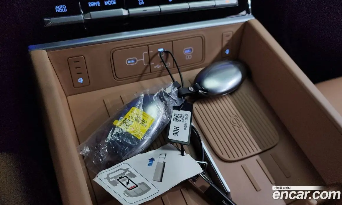 Hyundai Santa Fe 2023 2.5 автомат (гидро), фото 15