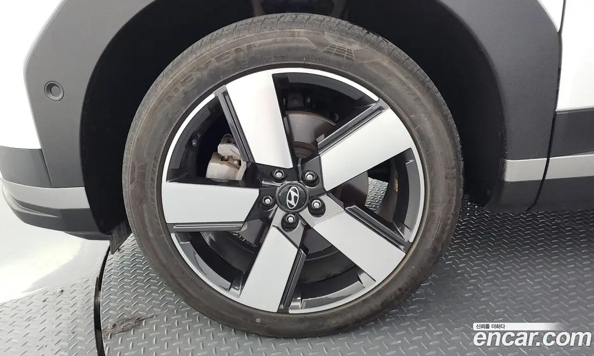Hyundai Santa Fe 2023 2.5 автомат (гидро), фото 5