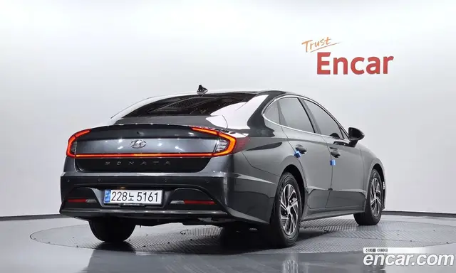 Hyundai Sonata 2022 2.0 автомат (гидро), миниатюра 2