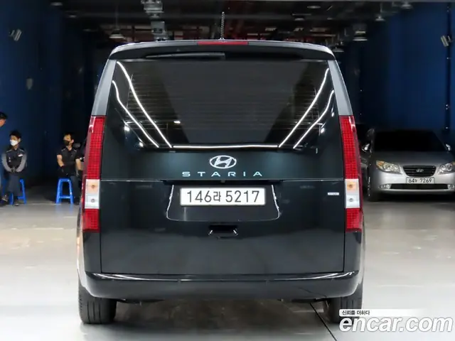 Hyundai Staria 2023 2.2 автомат (гидро), миниатюра 4