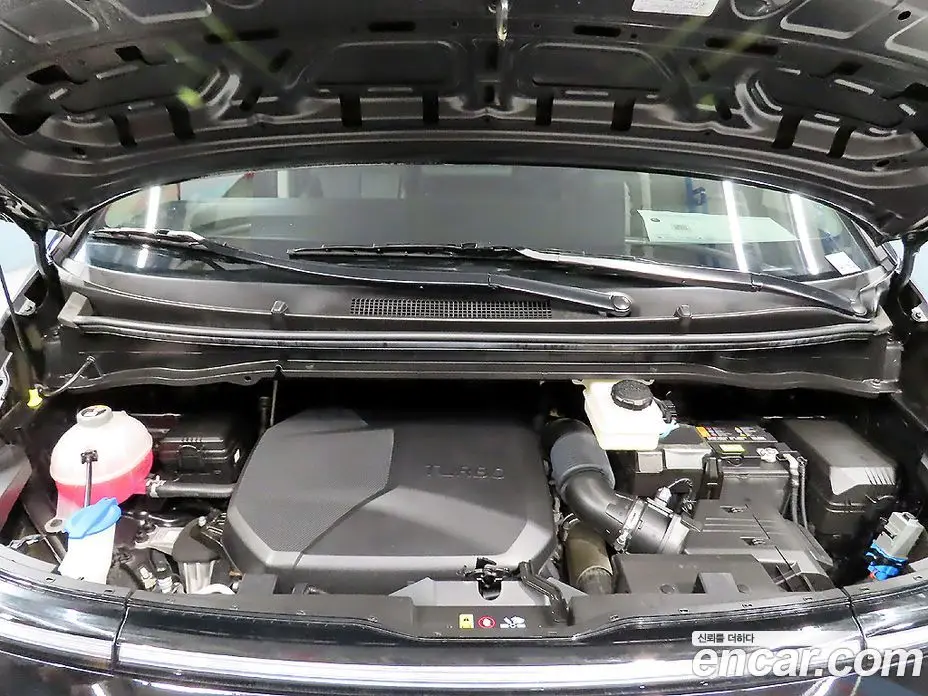 Hyundai Staria 2023 2.2 автомат (гидро), фото 6