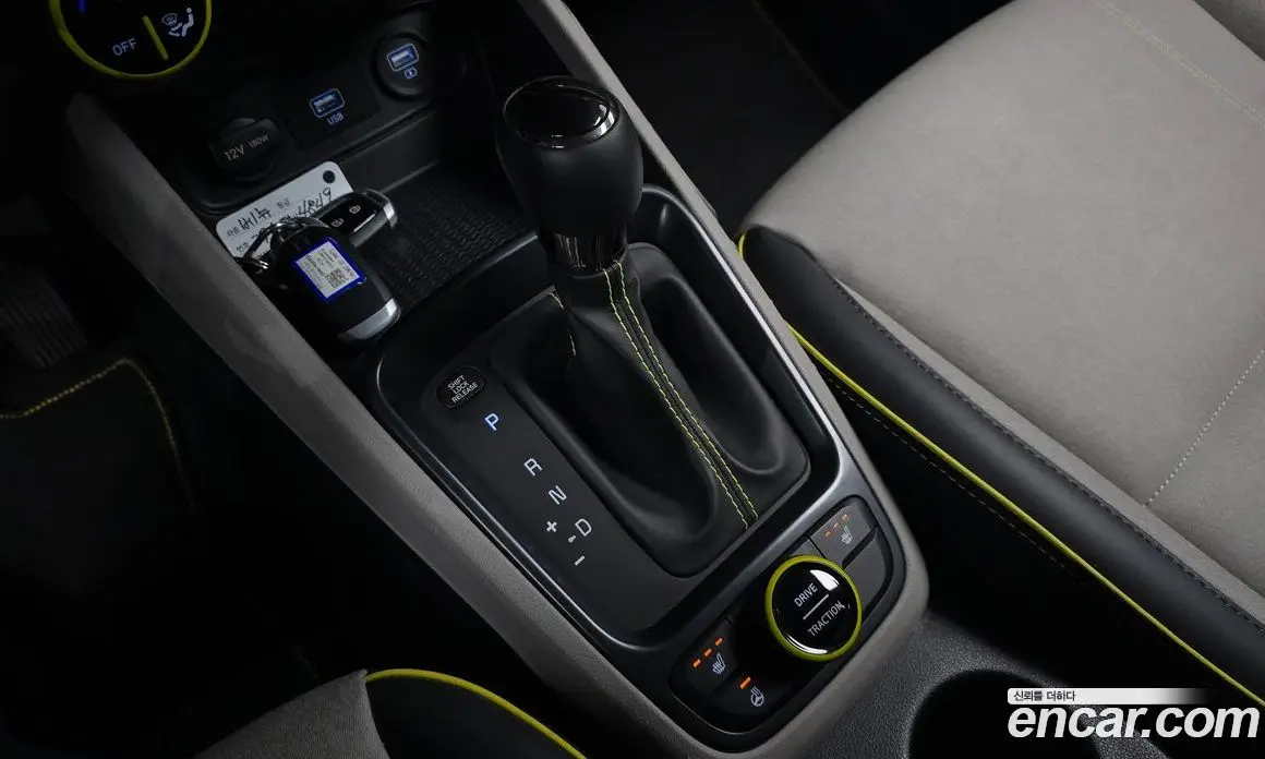 Hyundai Venue 2019 1.6 автомат (гидро), фото 11