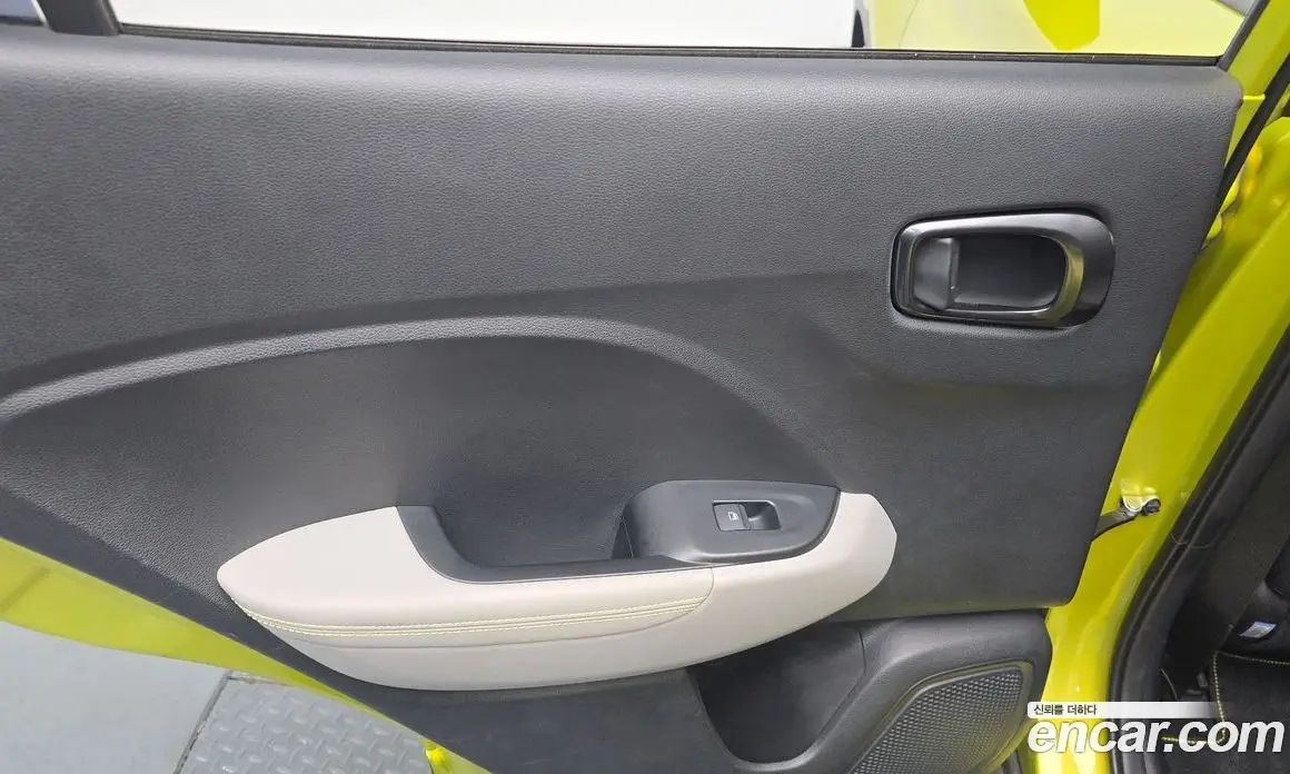 Hyundai Venue 2019 1.6 автомат (гидро), фото 14