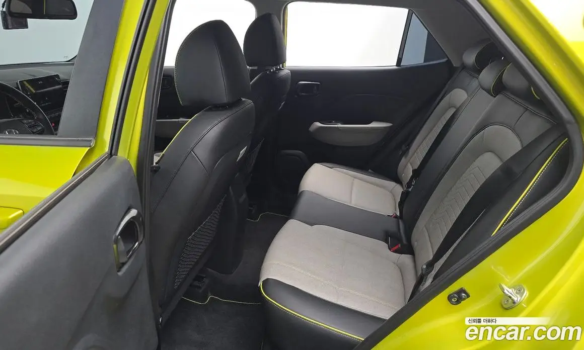 Hyundai Venue 2019 1.6 автомат (гидро), фото 17