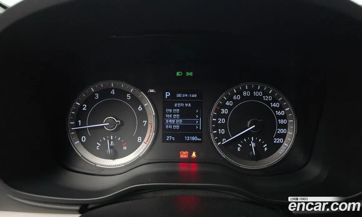 Hyundai Venue 2019 1.6 автомат (гидро), фото 10