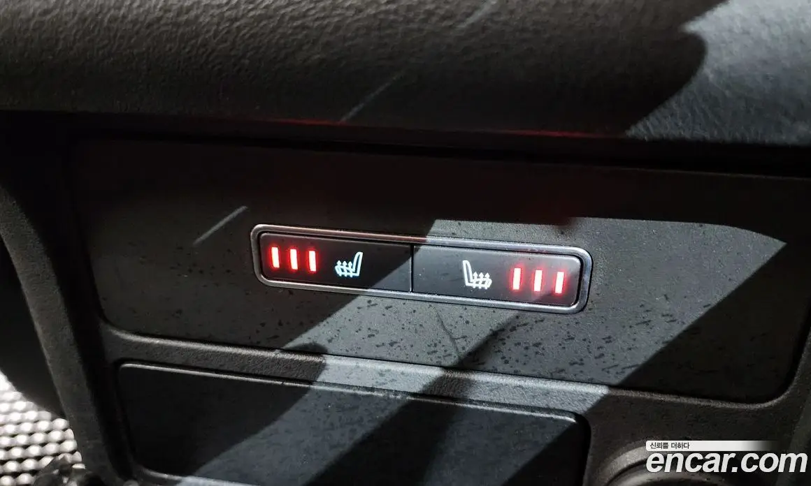 Jaguar XE 2019 3.0 автомат (гидро), фото 18 Jaguar XE 2019 3.0 автомат (гидро), фото 18