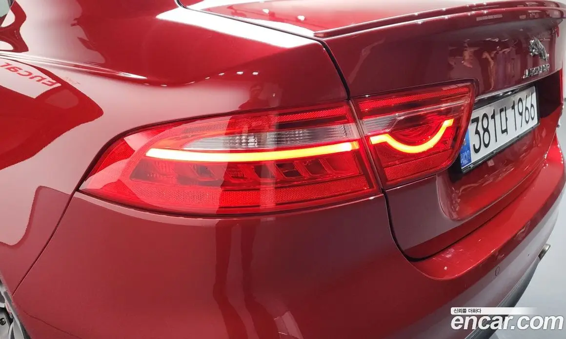 Jaguar XE 2019 3.0 автомат (гидро), фото 9 Jaguar XE 2019 3.0 автомат (гидро), фото 9