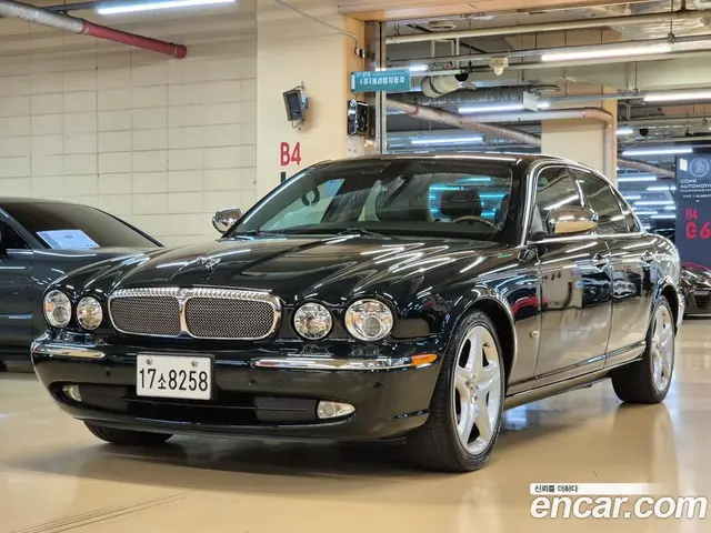Jaguar XJ 2007 2.7 автомат (гидро), миниатюра 1 Jaguar XJ 2007 2.7 автомат (гидро), миниатюра 1