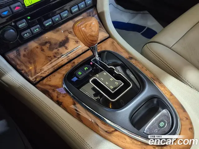 Jaguar XJ 2007 2.7 автомат (гидро), миниатюра 11 Jaguar XJ 2007 2.7 автомат (гидро), миниатюра 11