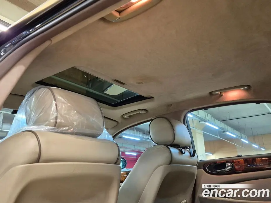 Jaguar XJ 2007 2.7 автомат (гидро), фото 14 Jaguar XJ 2007 2.7 автомат (гидро), фото 14
