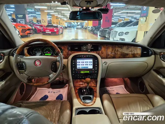 Jaguar XJ 2007 2.7 автомат (гидро), миниатюра 7 Jaguar XJ 2007 2.7 автомат (гидро), миниатюра 7