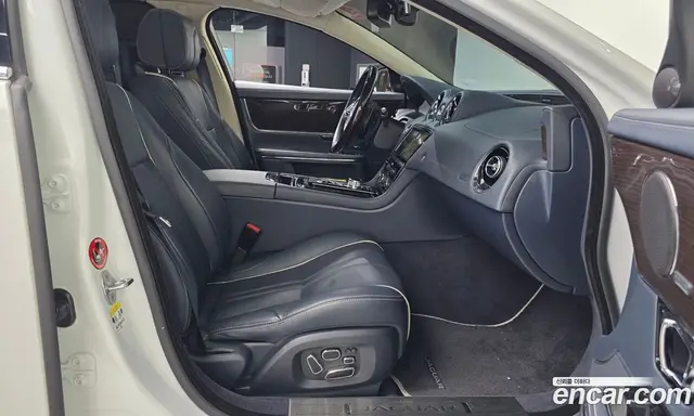 Jaguar XJ 2014 3.0 автомат (гидро), миниатюра 11 Jaguar XJ 2014 3.0 автомат (гидро), миниатюра 11