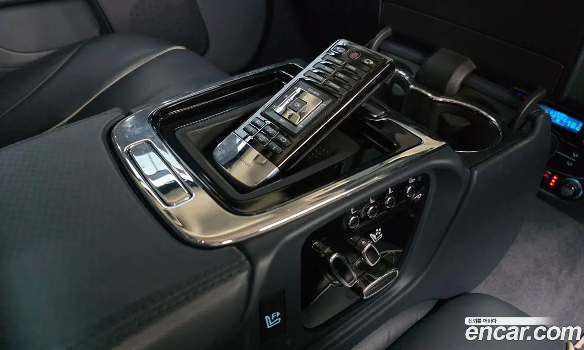 Jaguar XJ 2014 3.0 автомат (гидро), фото 17 Jaguar XJ 2014 3.0 автомат (гидро), фото 17