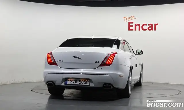 Jaguar XJ 2014 3.0 автомат (гидро), миниатюра 4 Jaguar XJ 2014 3.0 автомат (гидро), миниатюра 4