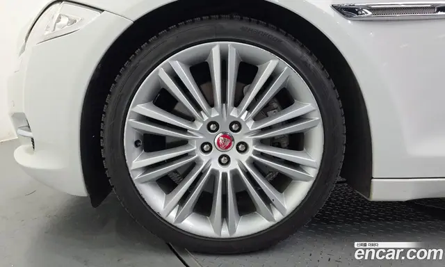 Jaguar XJ 2014 3.0 автомат (гидро), миниатюра 5 Jaguar XJ 2014 3.0 автомат (гидро), миниатюра 5