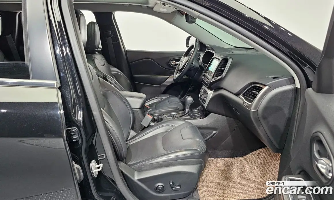 Jeep Cherokee 2018 2.4 автомат (гидро), фото 11